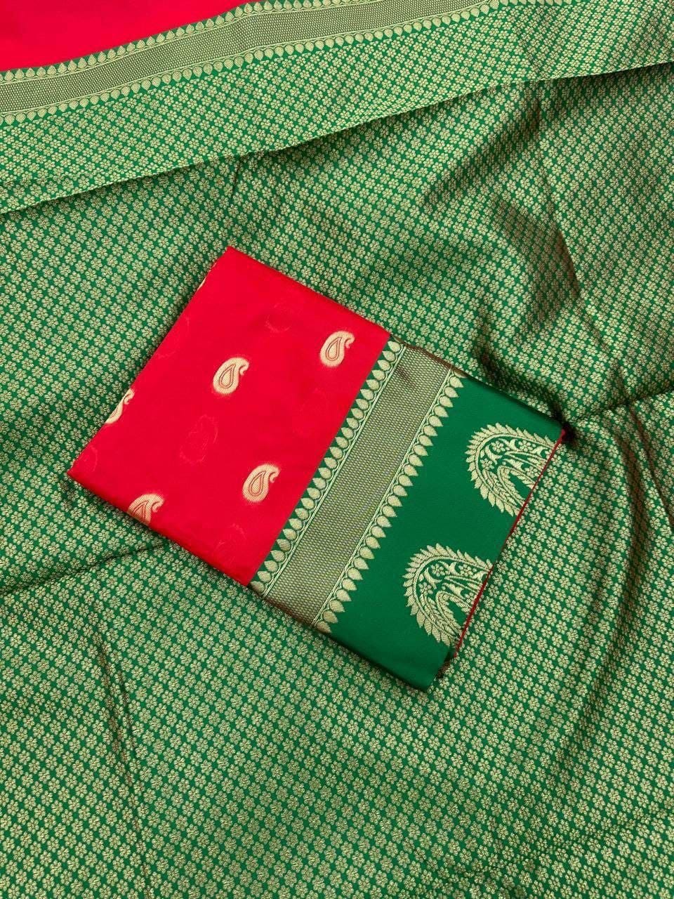 Red & Green Lichi Silk Jacquard Saree with Rich Pallu