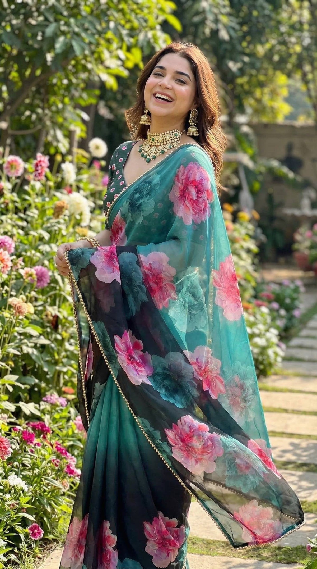 Floral Digital Print Soft Georgette Saree with Pearl Border