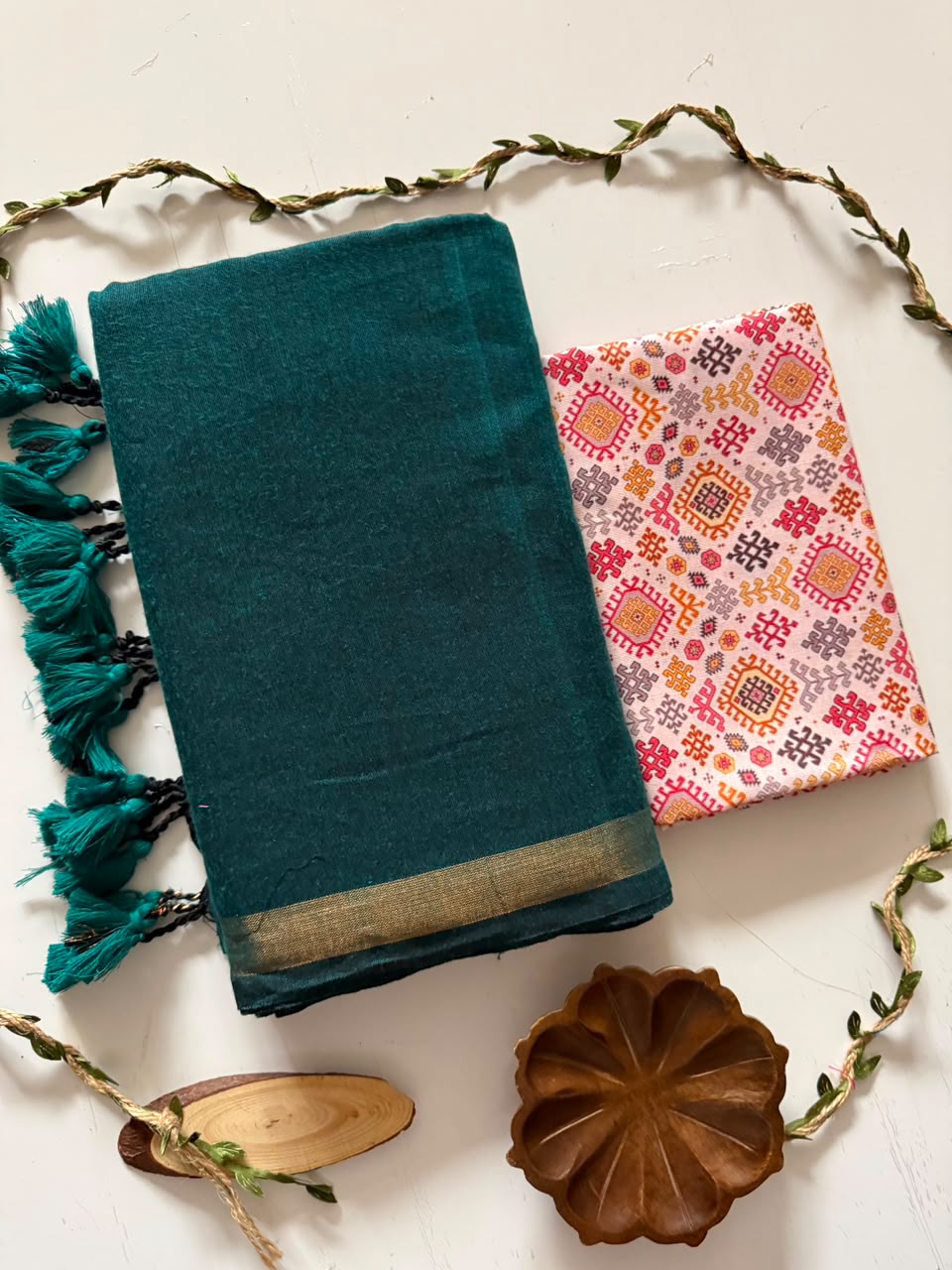 Handloom Khadi Cotton Saree with Zari Border & Printed Blouse