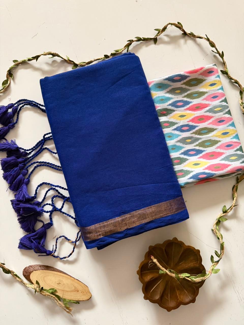 Handloom Khadi Cotton Saree with Zari Border & Printed Blouse