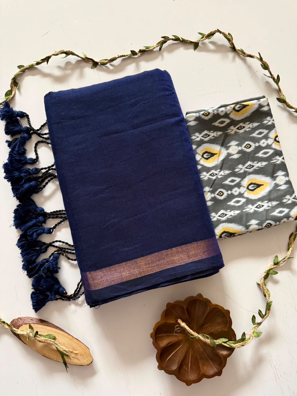 Handloom Khadi Cotton Saree with Zari Border & Printed Blouse