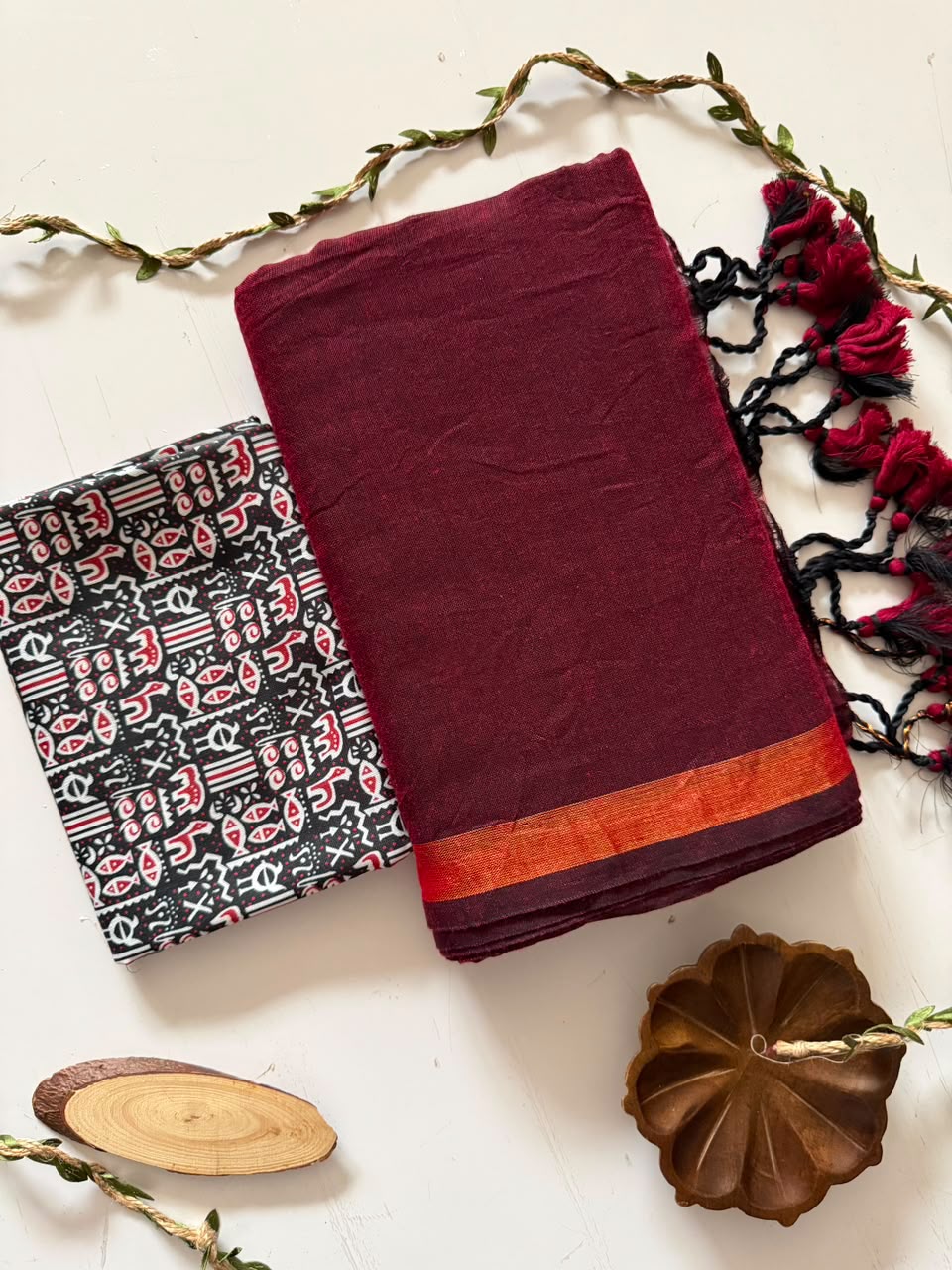 Handloom Khadi Cotton Saree with Zari Border & Printed Blouse