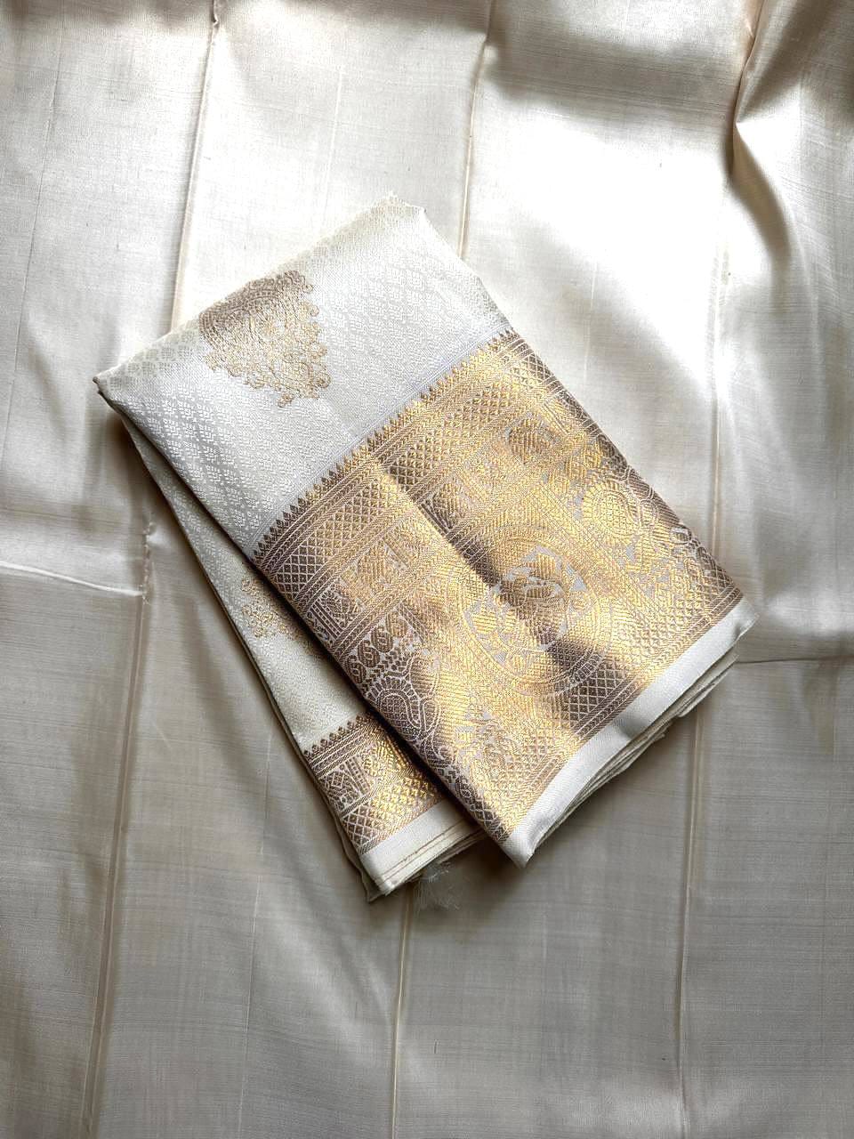 Elegant Kanjeevaram Style Soft Lichi Silk Saree with Rich Zari Pallu & Traditional Jacquard Border